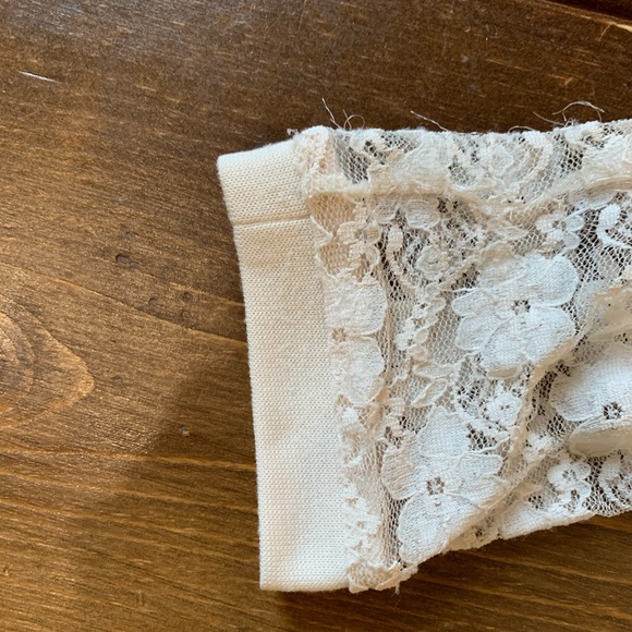 Lace pullover - Picture 8 of 9